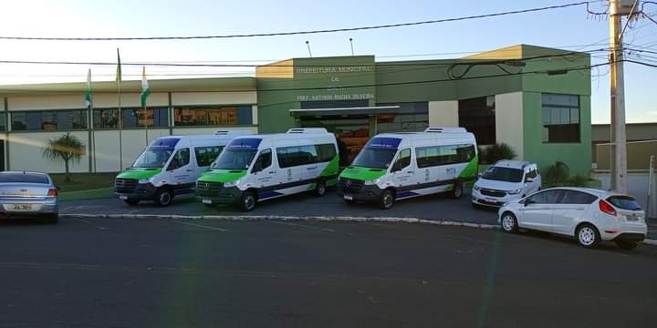 Antonely apresenta Vans para transporte